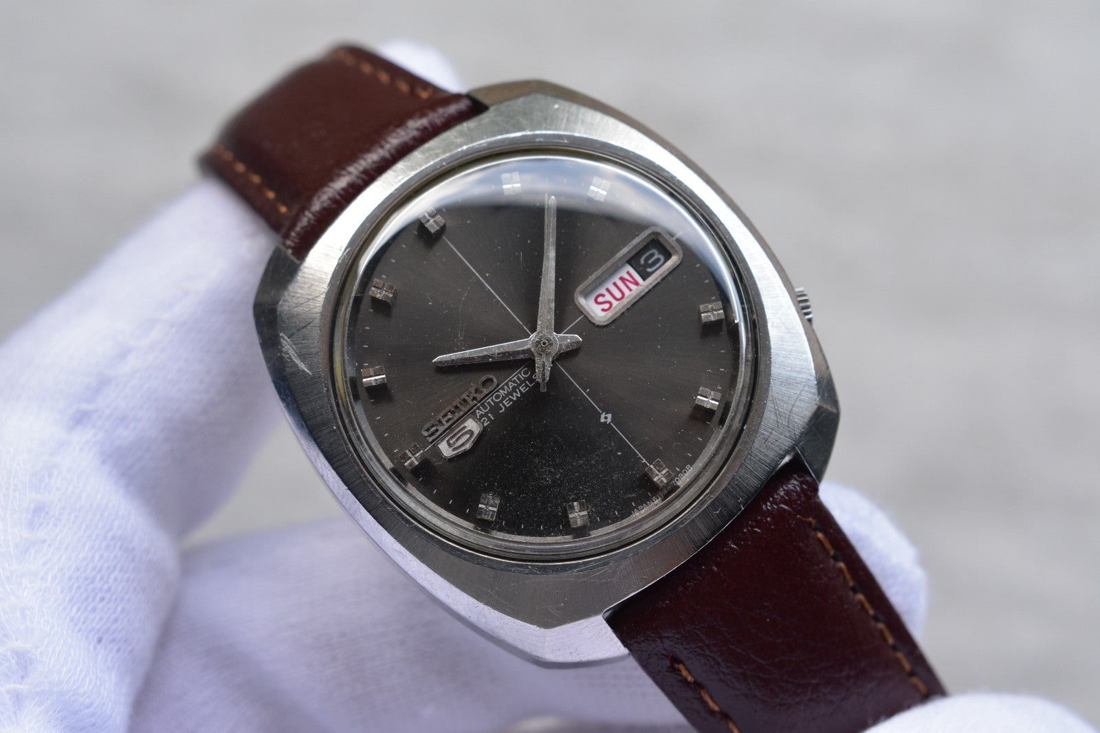 e35debf8-56ff-4141-bb02-10f89fe97fa8