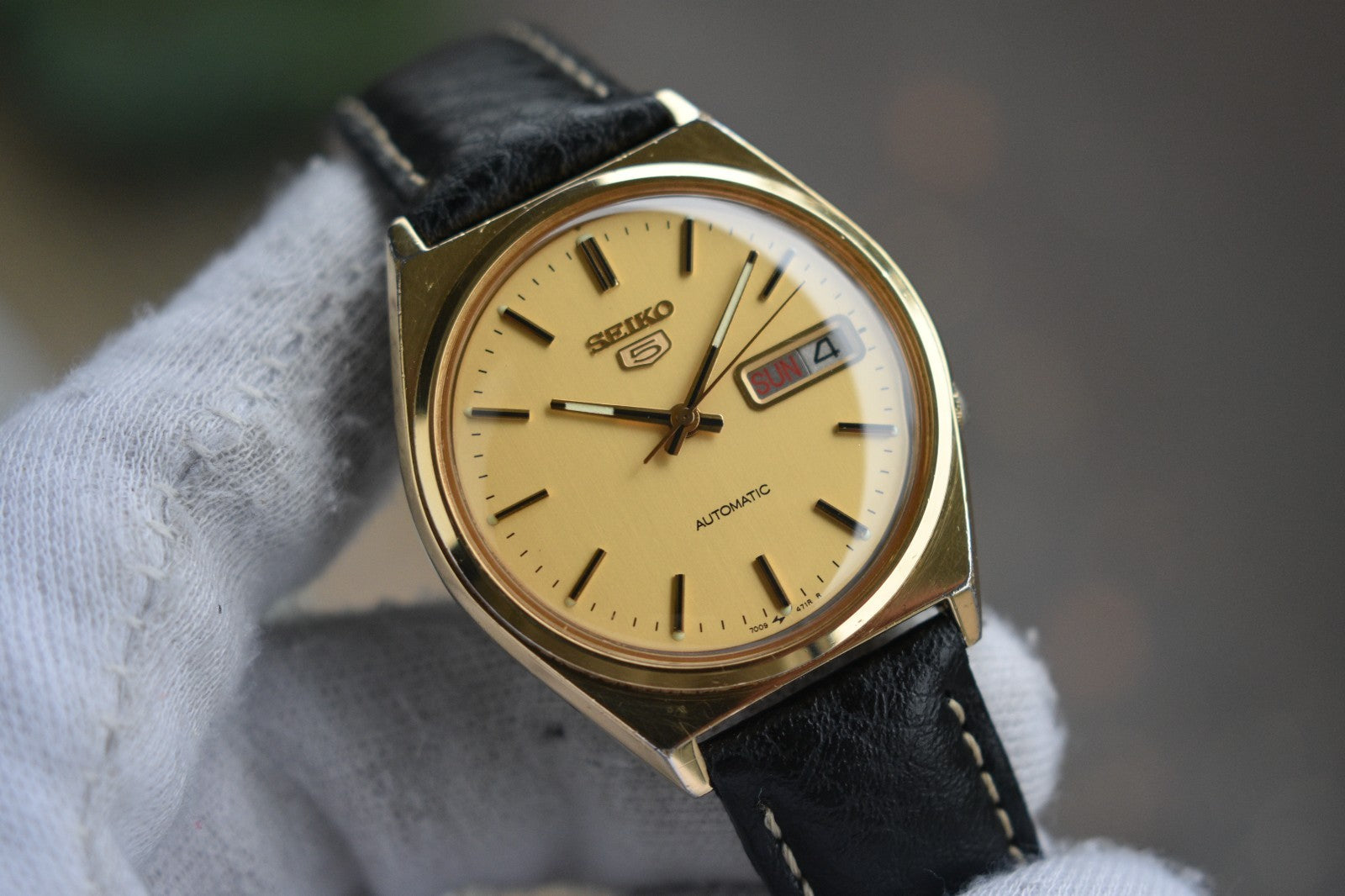 3cef3827-535f-4565-b2db-5009a594afb5