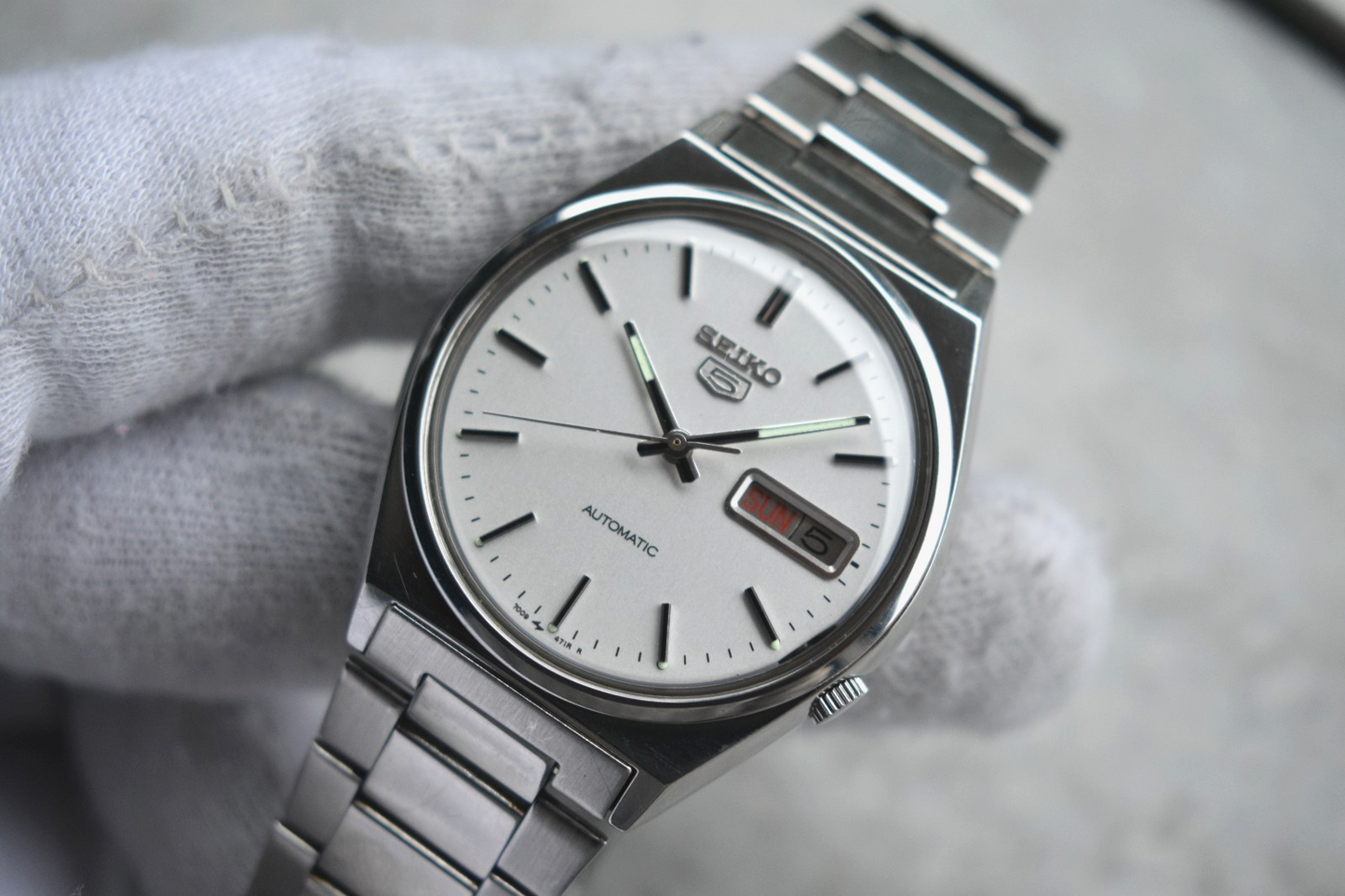 8c0ef47c-3e14-4326-b7de-9ee10a288a79