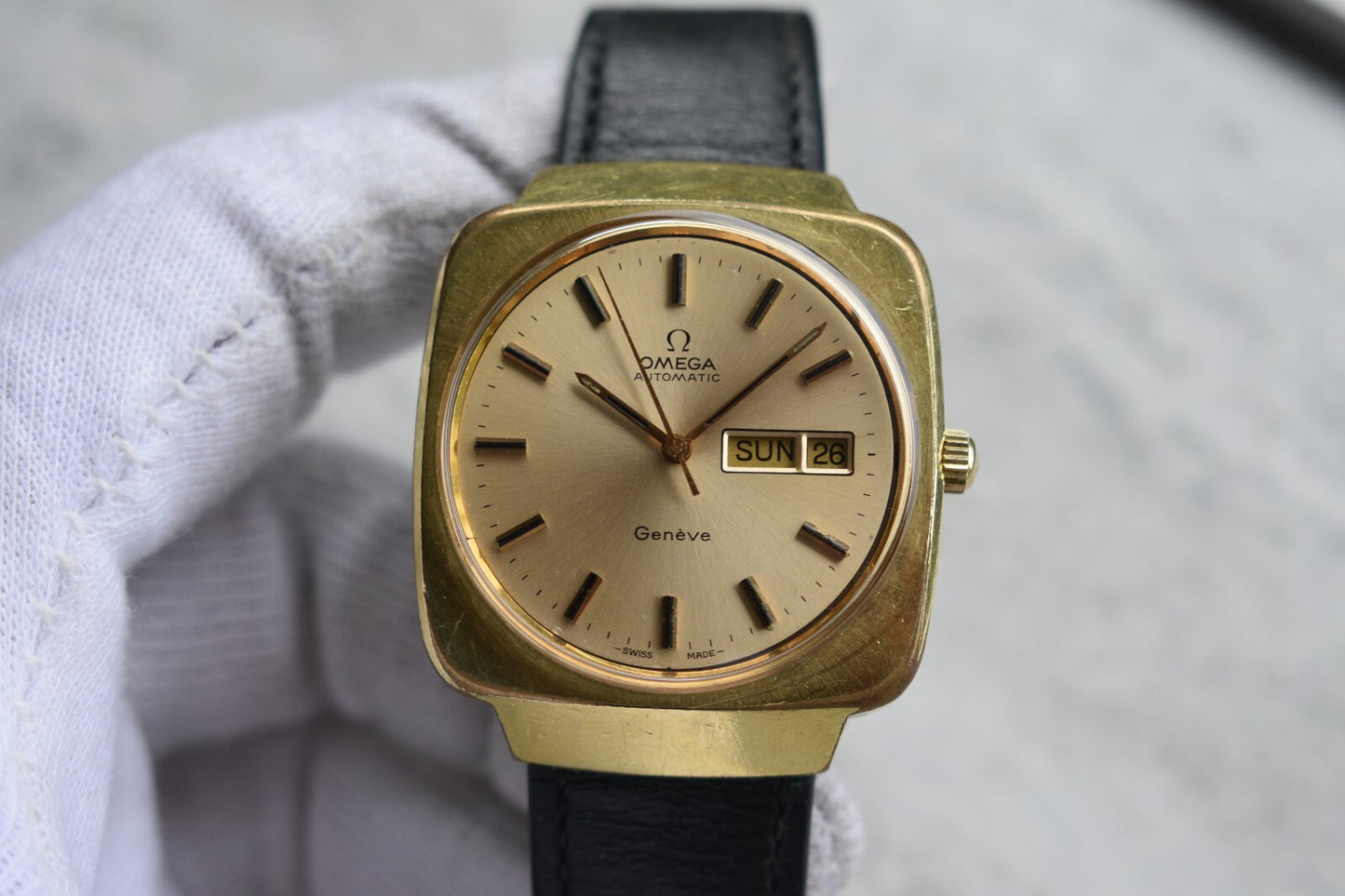 1973 Vintage Omega Gold Rare Men's Automatic Dress Watch Geneve Date Leather