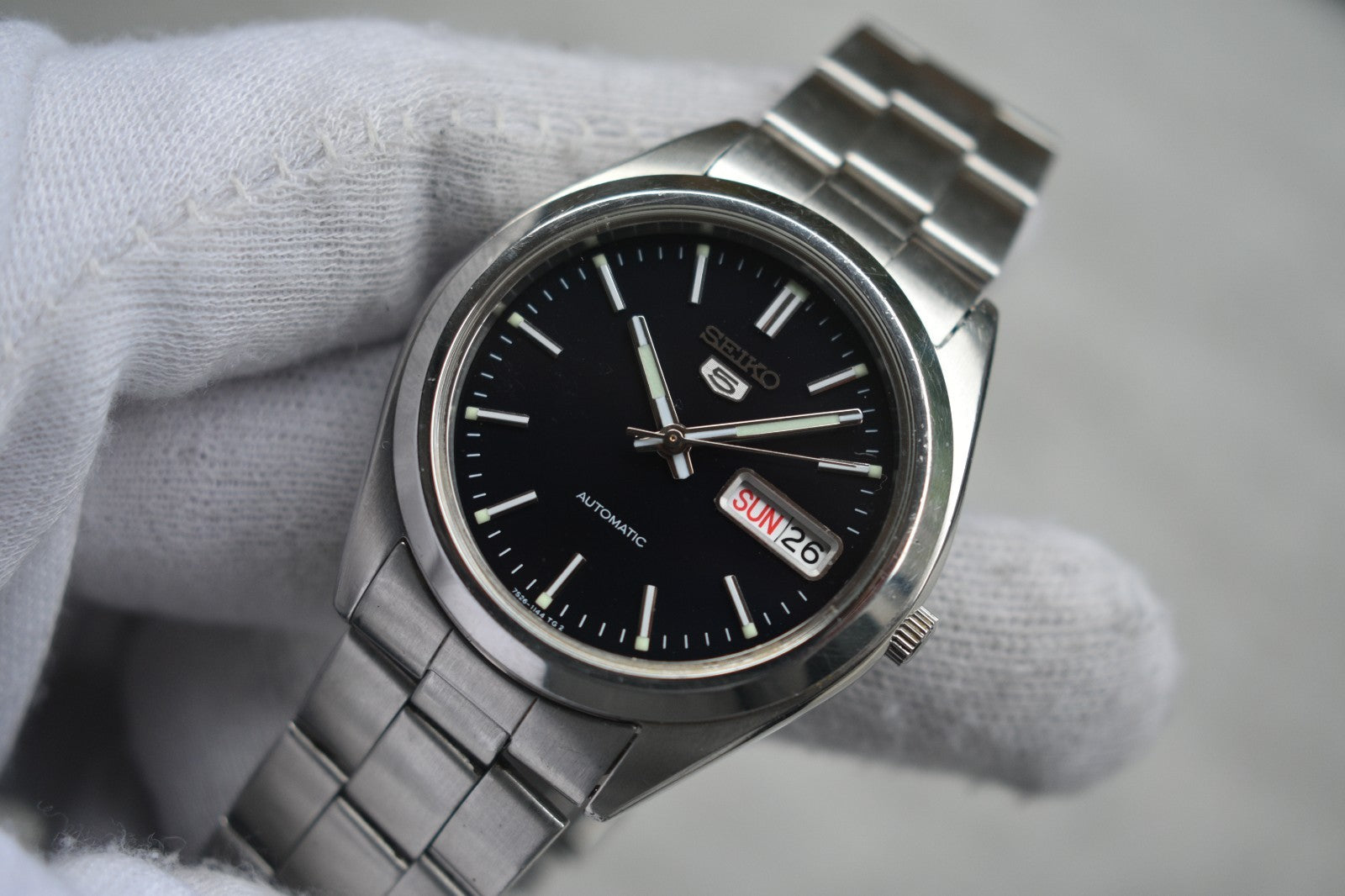 b6b56079-5aaa-47b7-bdf7-a99d32277995