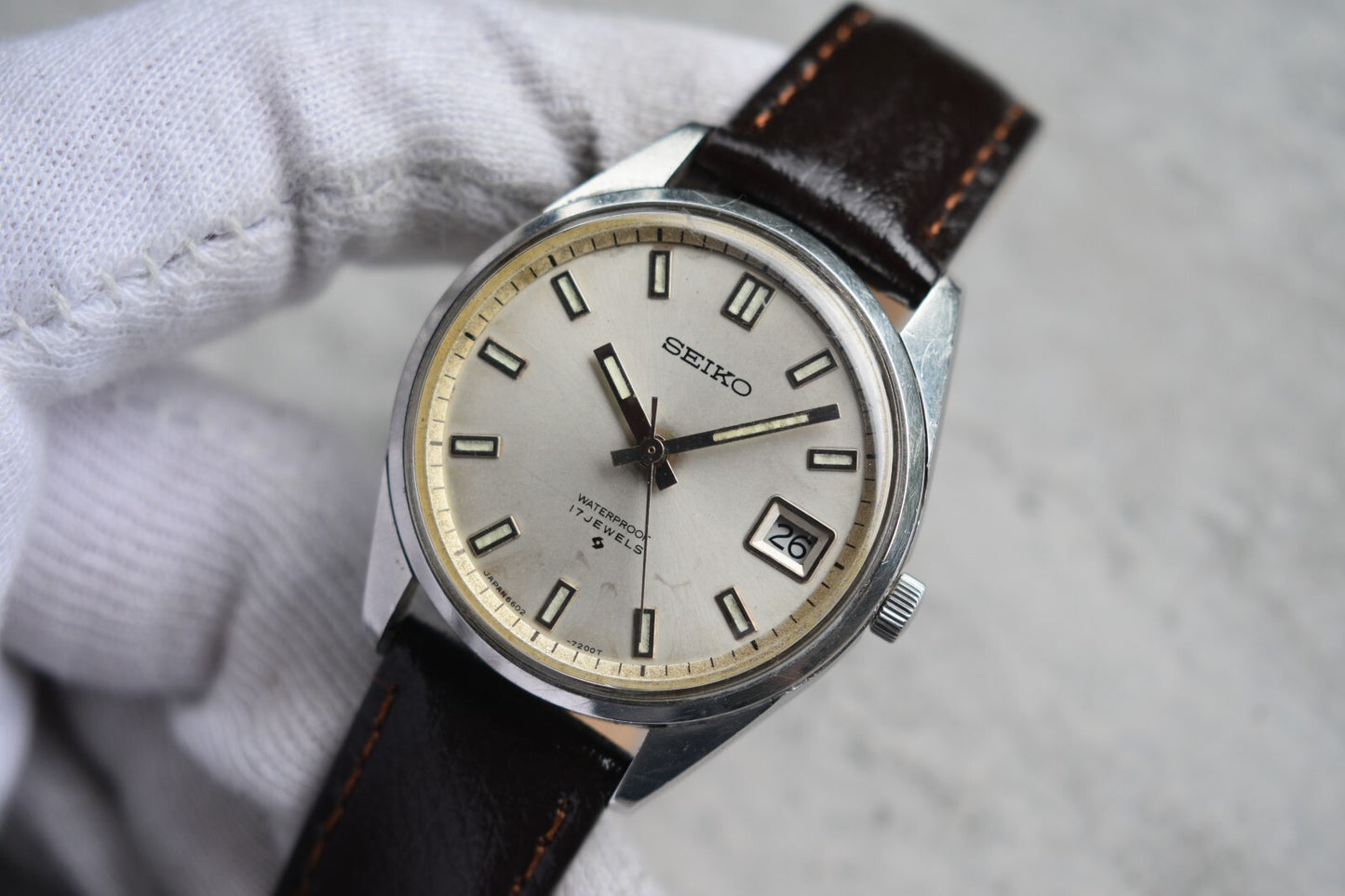 March 1970 Rare Vintage Seiko Date Mechanical Sunburst Dial Leather Dress Watch