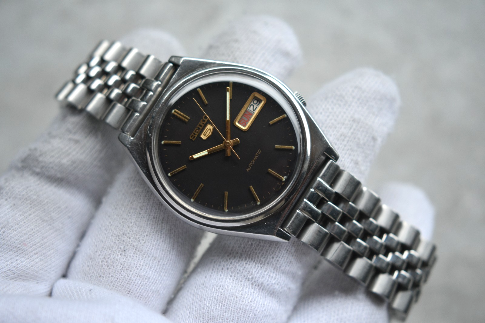 48dc01aa-2375-437b-adce-9f9df0fadf7e