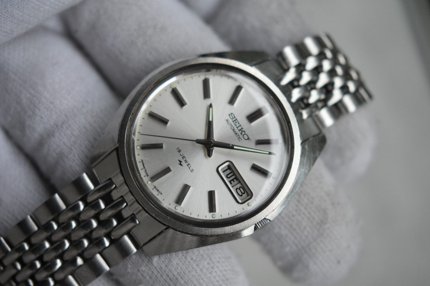 a74d2881-316e-4c0c-a881-c54148363d83