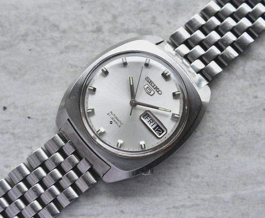 December 1968 Rare Vintage Seiko 6119 Automatic Bracelet Silver Sunburst Watch