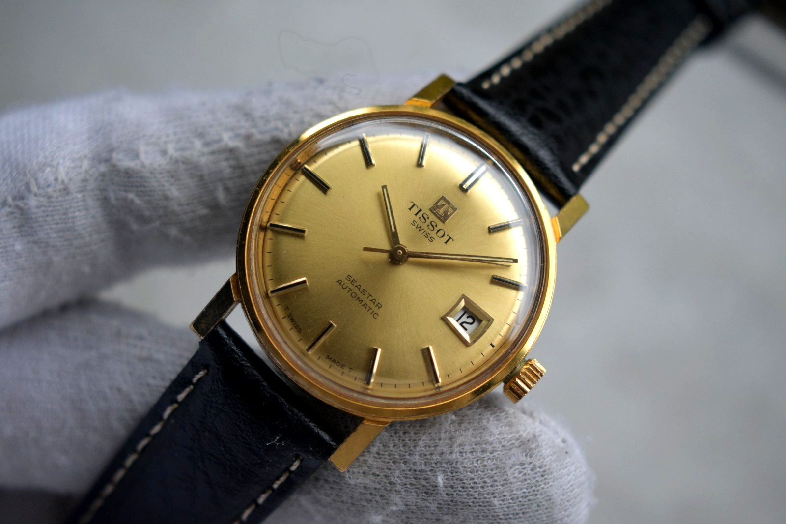 ff2c5559-bd10-4e10-b65c-9b735ff3bff6