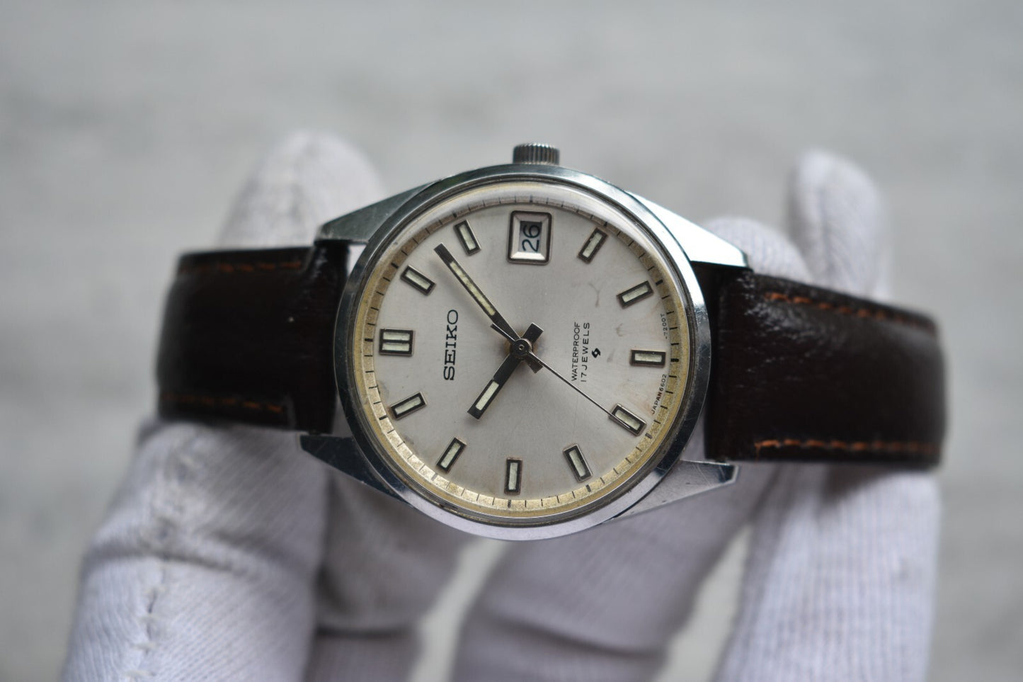 March 1970 Rare Vintage Seiko Date Mechanical Sunburst Dial Leather Dress Watch