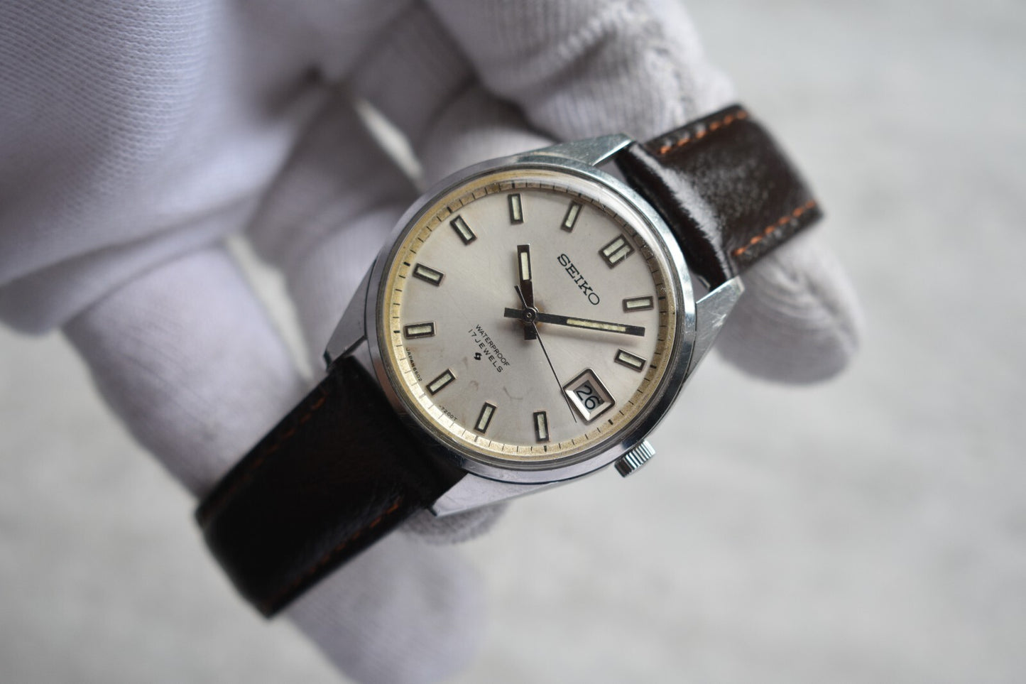 March 1970 Rare Vintage Seiko Date Mechanical Sunburst Dial Leather Dress Watch