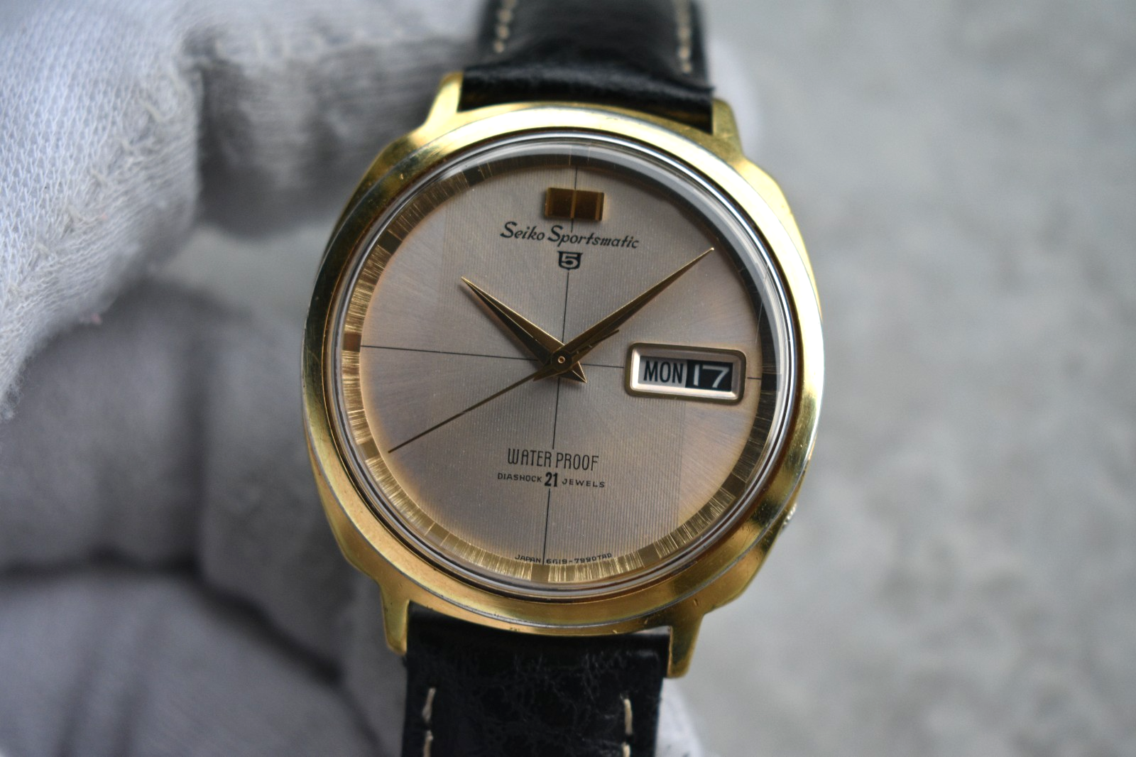 9de93dd6-6e0d-41c2-b200-eccb04fc0baa