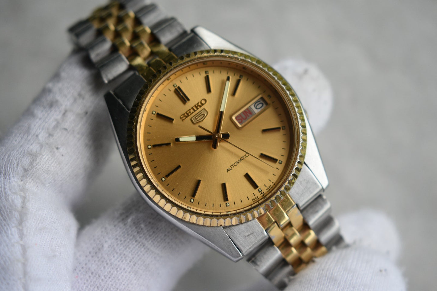 d455960d-40f3-4240-952c-cb98940108eb