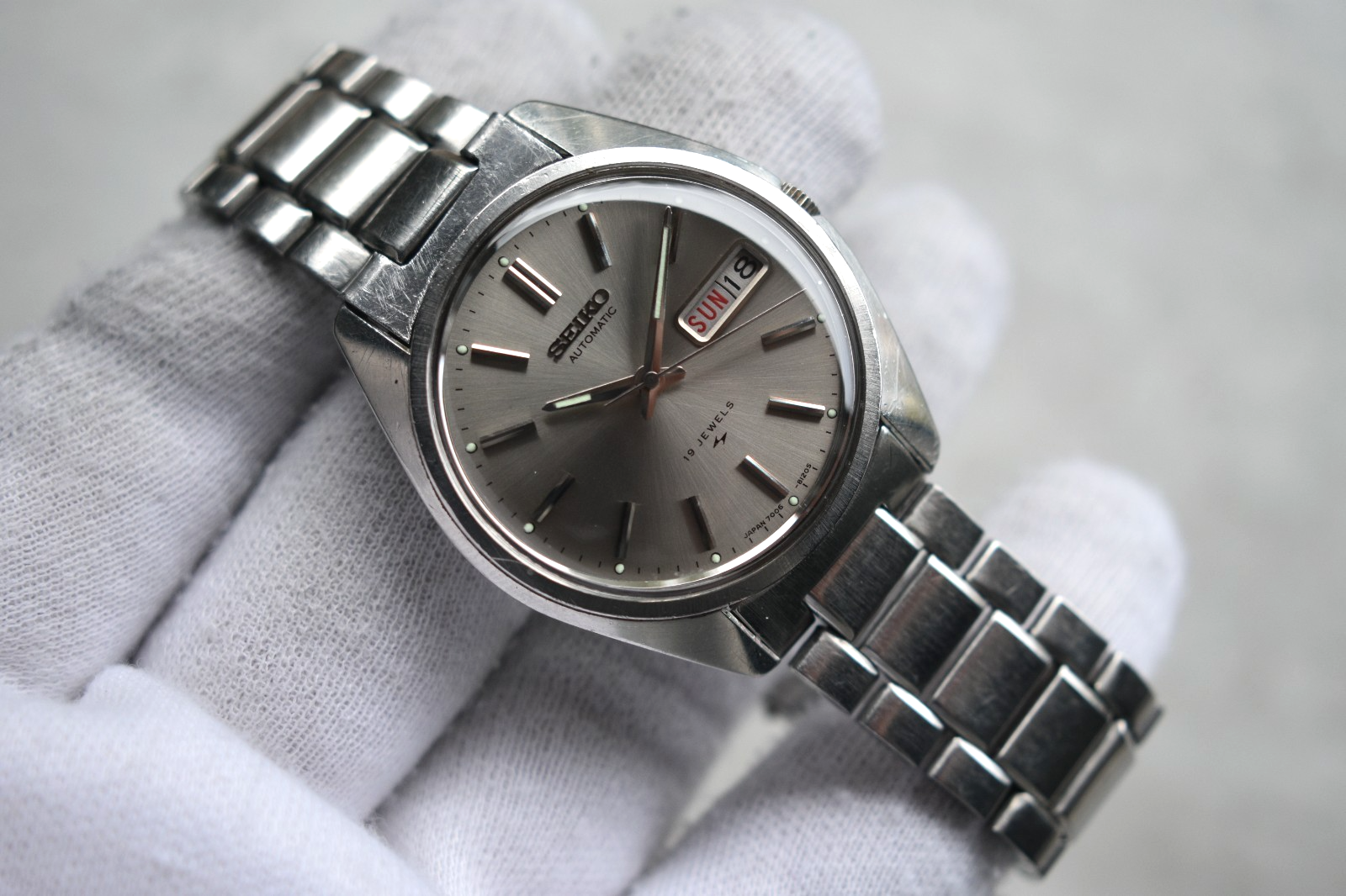 121cdff0-b416-48f8-b6bc-38a6ab874fdd