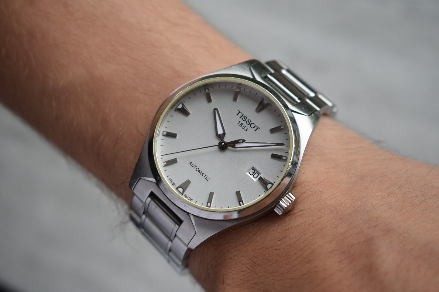 Tissot Grey Dial Automatic Men's Steel Bracelet Watch Display Caseback
