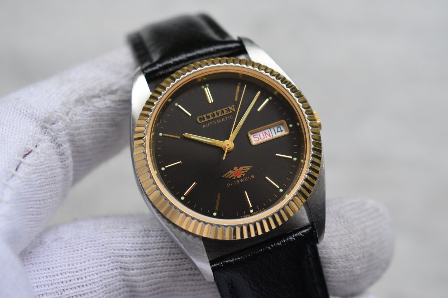 May 1997 Vintage Citizen Eagle 7 Automatic Men's Fluted Black Dial Leather Watch