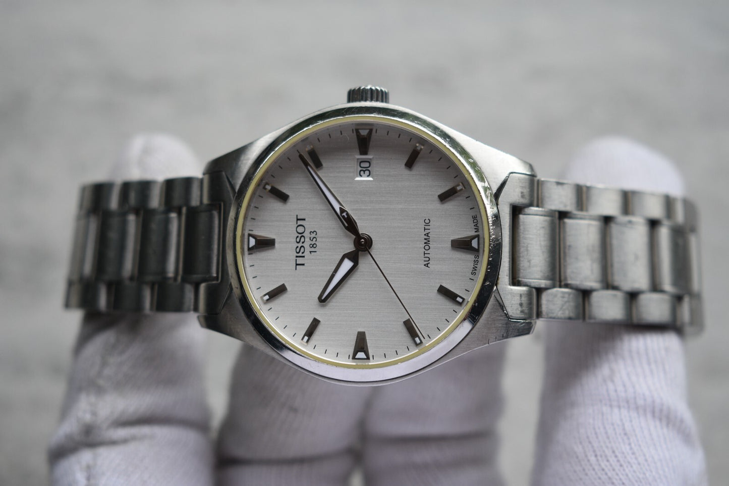 Tissot Grey Dial Automatic Men's Steel Bracelet Watch Display Caseback
