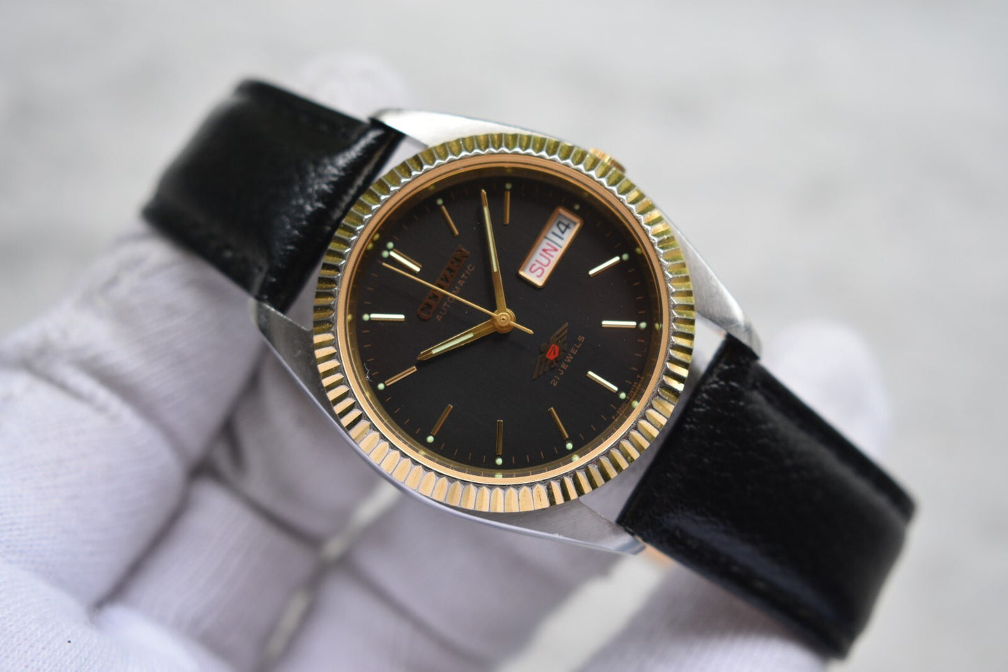 May 1997 Vintage Citizen Eagle 7 Automatic Men's Fluted Black Dial Leather Watch