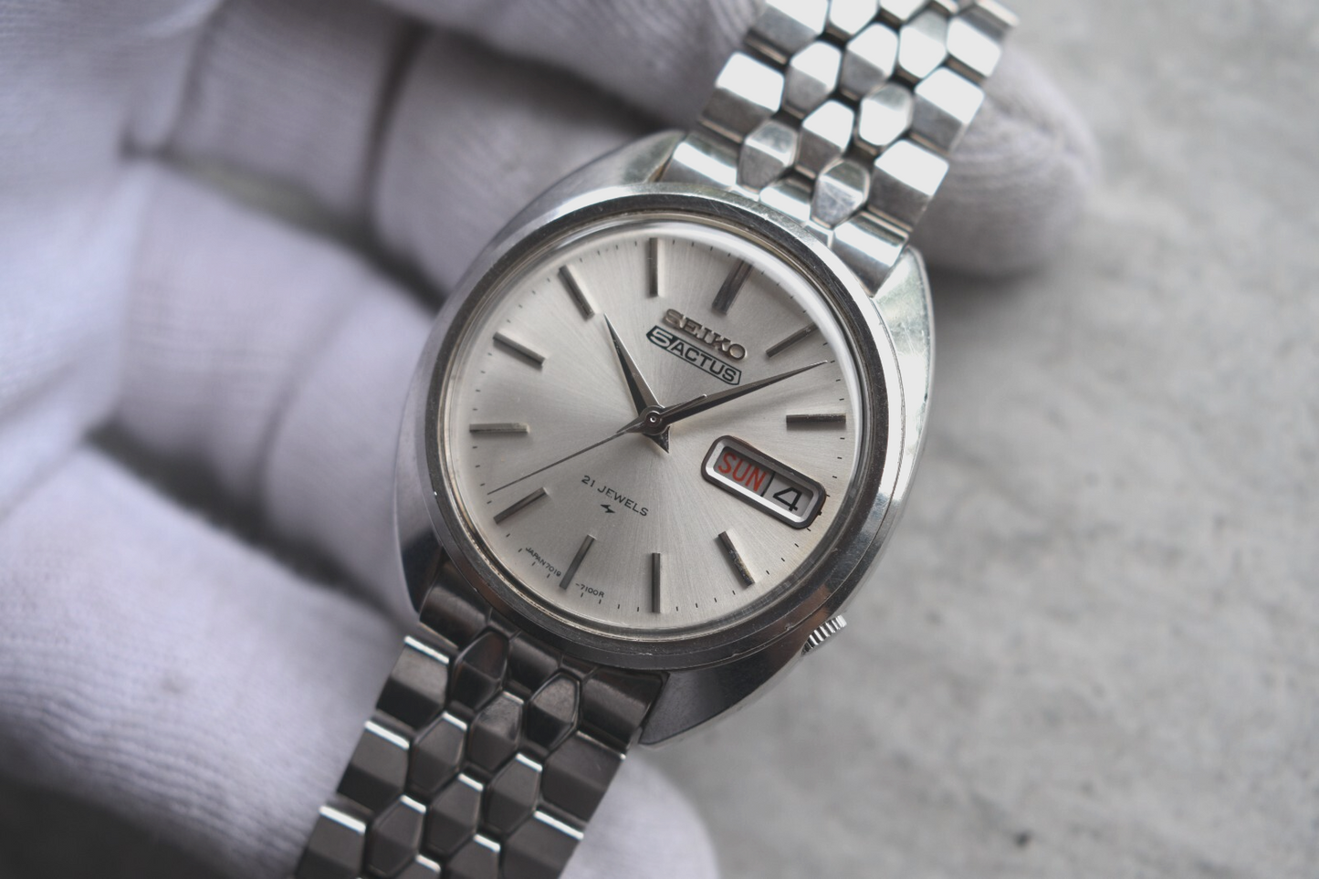 November 1970 Vintage Seiko Actus Kanji Automatic Bracelet Silver Sunburst Watch