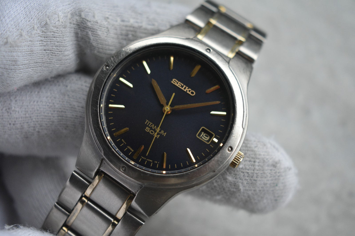 b12dc03f-160e-46cb-977a-d426ec383f57