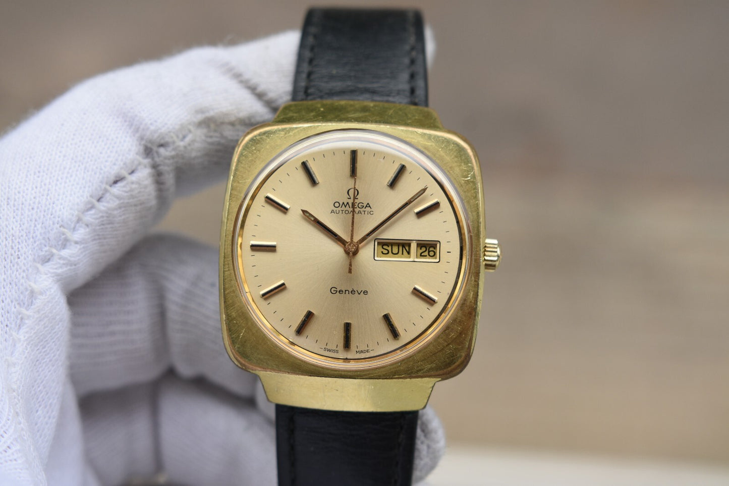 1973 Vintage Omega Gold Rare Men's Automatic Dress Watch Geneve Date Leather