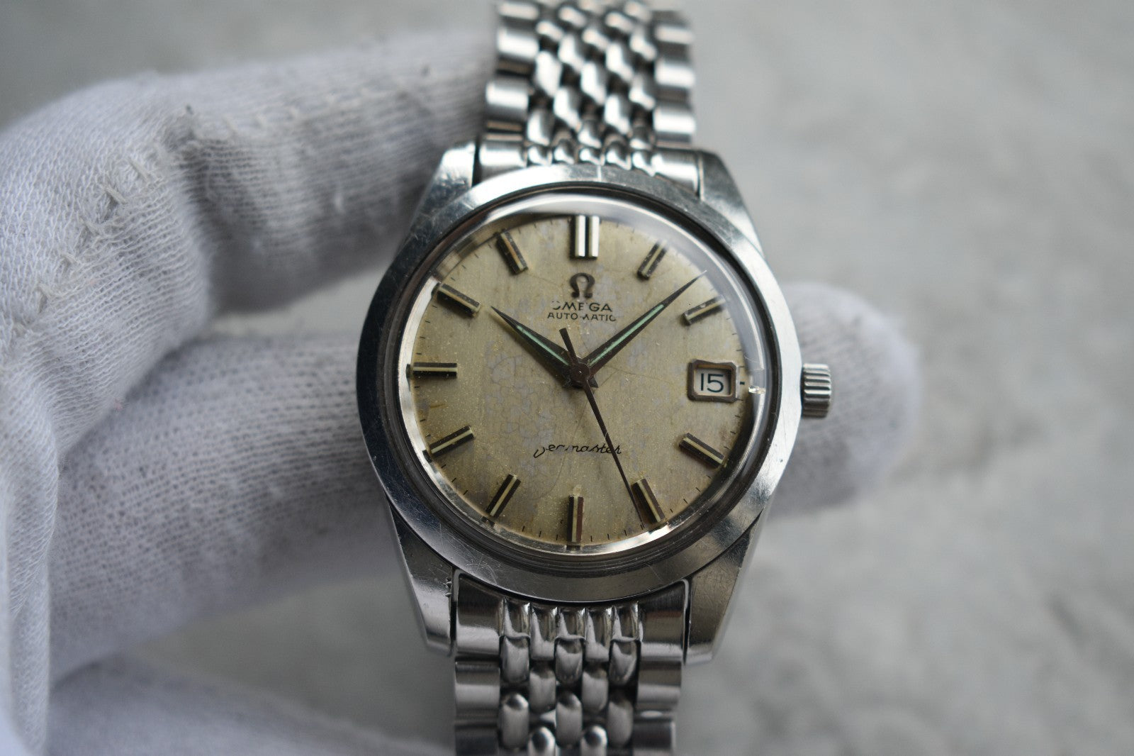 2b10e684-561e-41c9-bca9-94da2fea835f