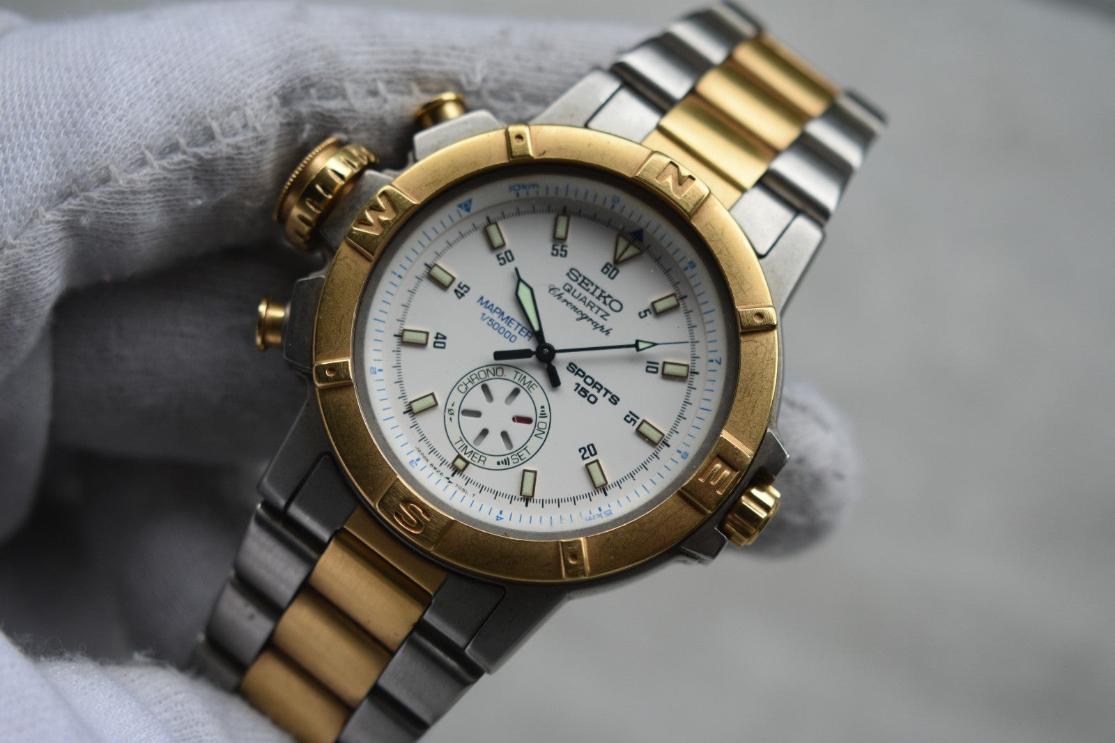 c6fb8a16-bc8f-4b80-a9c6-ae1225207736