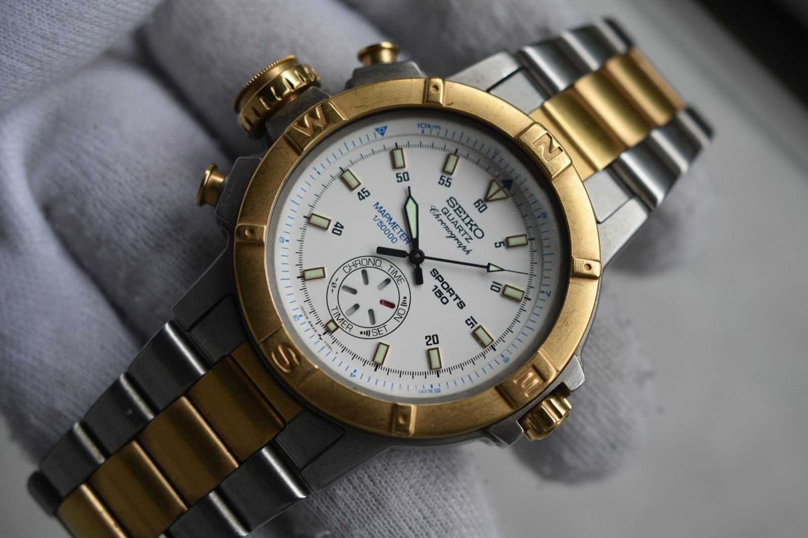 adbd242c-51e7-476a-83ed-5dc5560b96d9