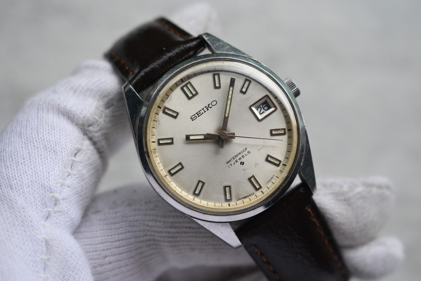 March 1970 Rare Vintage Seiko Date Mechanical Sunburst Dial Leather Dress Watch