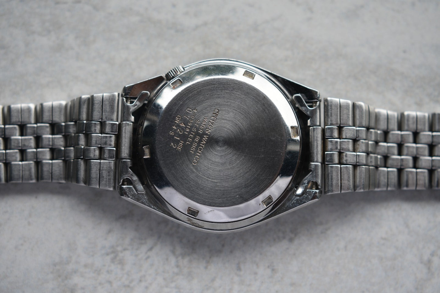 7d9500ee-b0a1-489a-a54c-94f174cee426