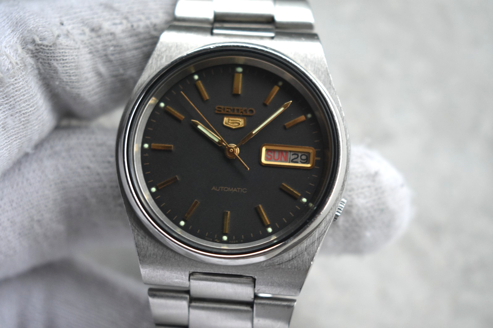 26c1d003-d56d-4603-a785-5863cbfa0619