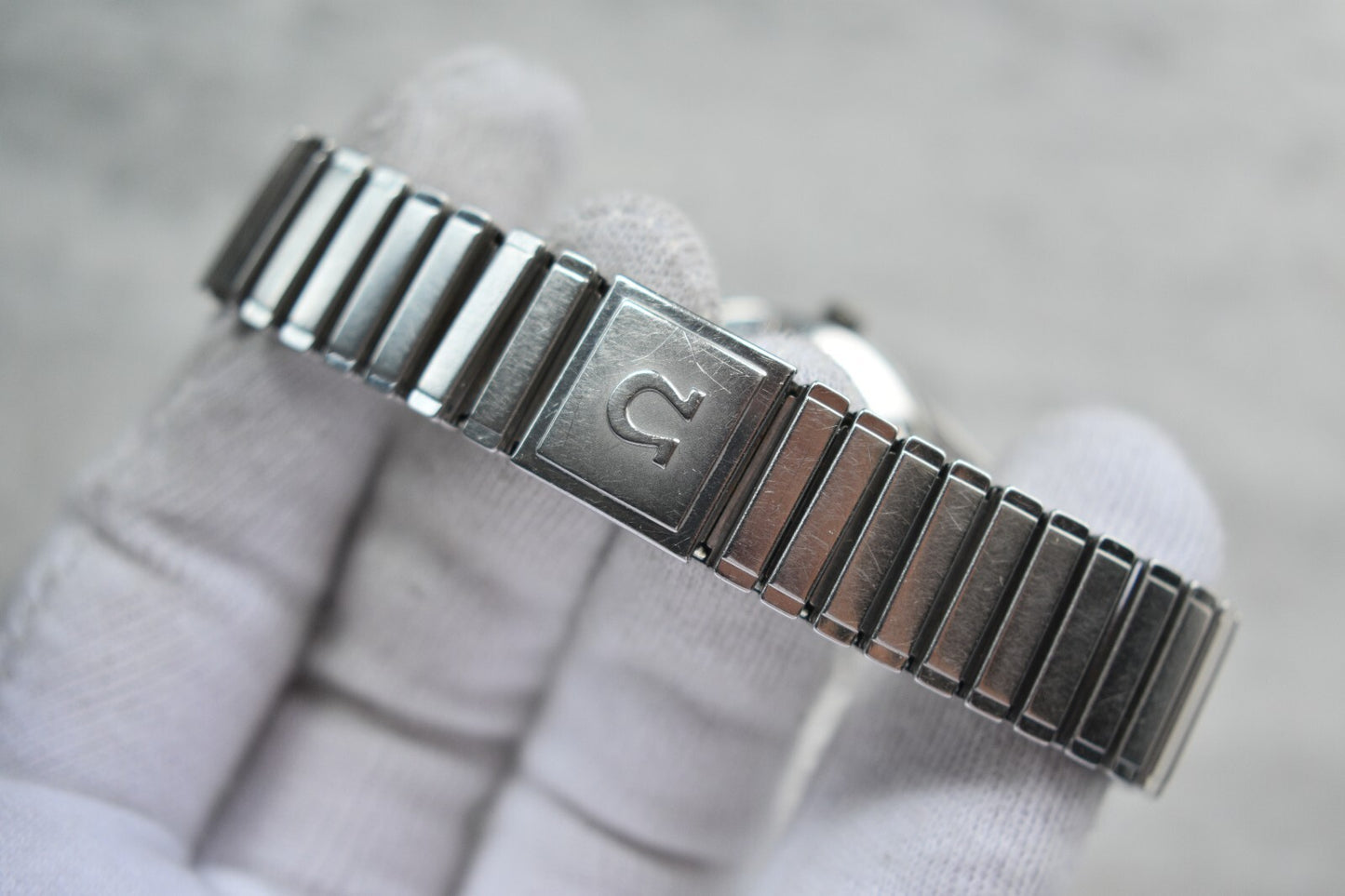 1969 Vintage Omega Geneve Steel Bracelet Rare Automatic Mens Date Silver Watch