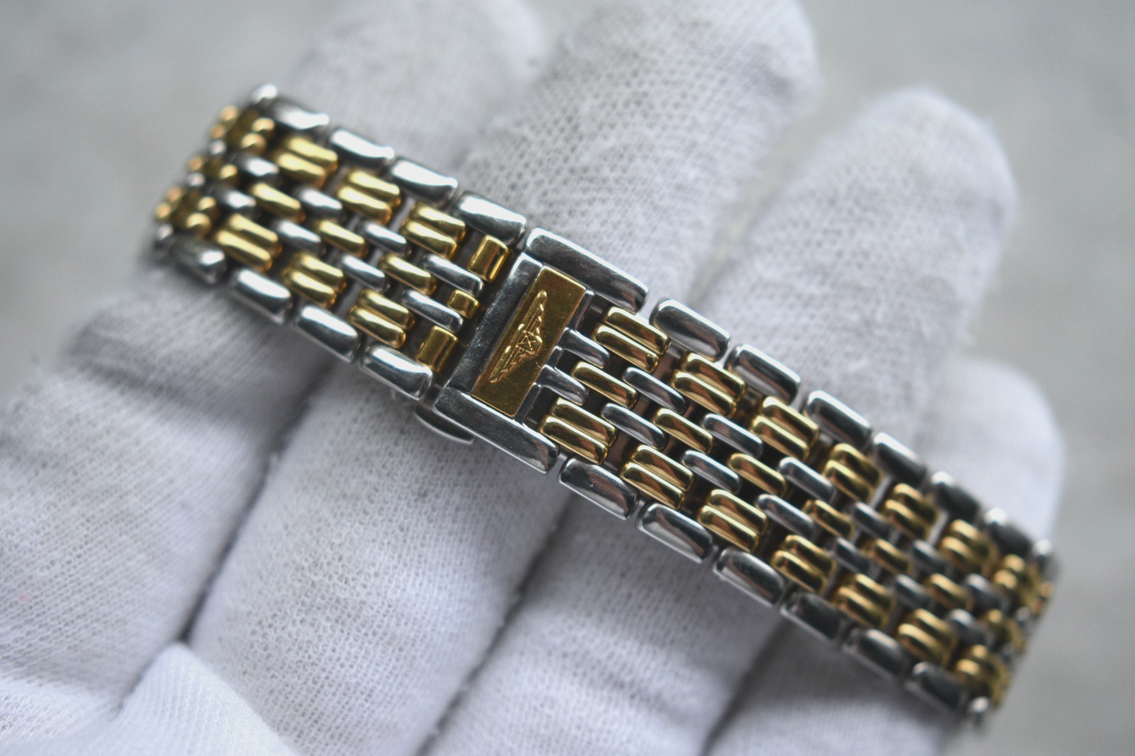 aa8e5c4f-6bae-4753-88a8-0af6036f9fe5