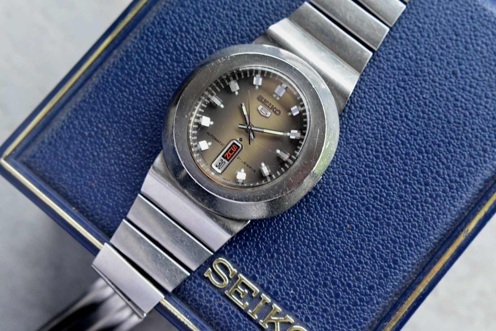 5a257a26-6bbc-423a-bfce-7aa3ac7a1a70