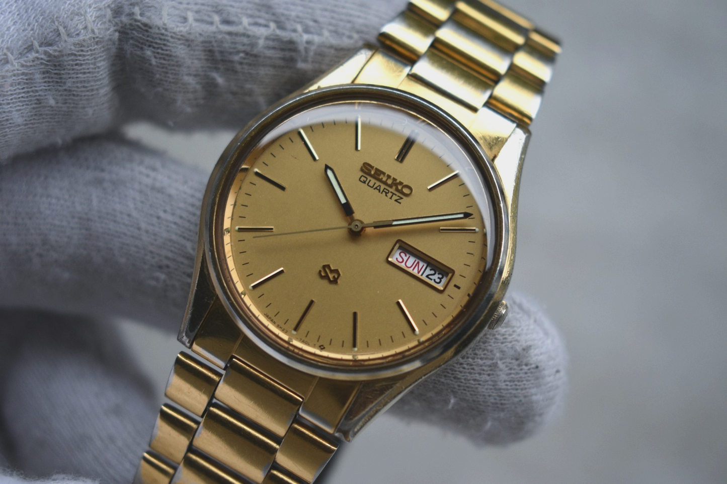 397f2775-e33c-4d75-a9a4-508d2f960453