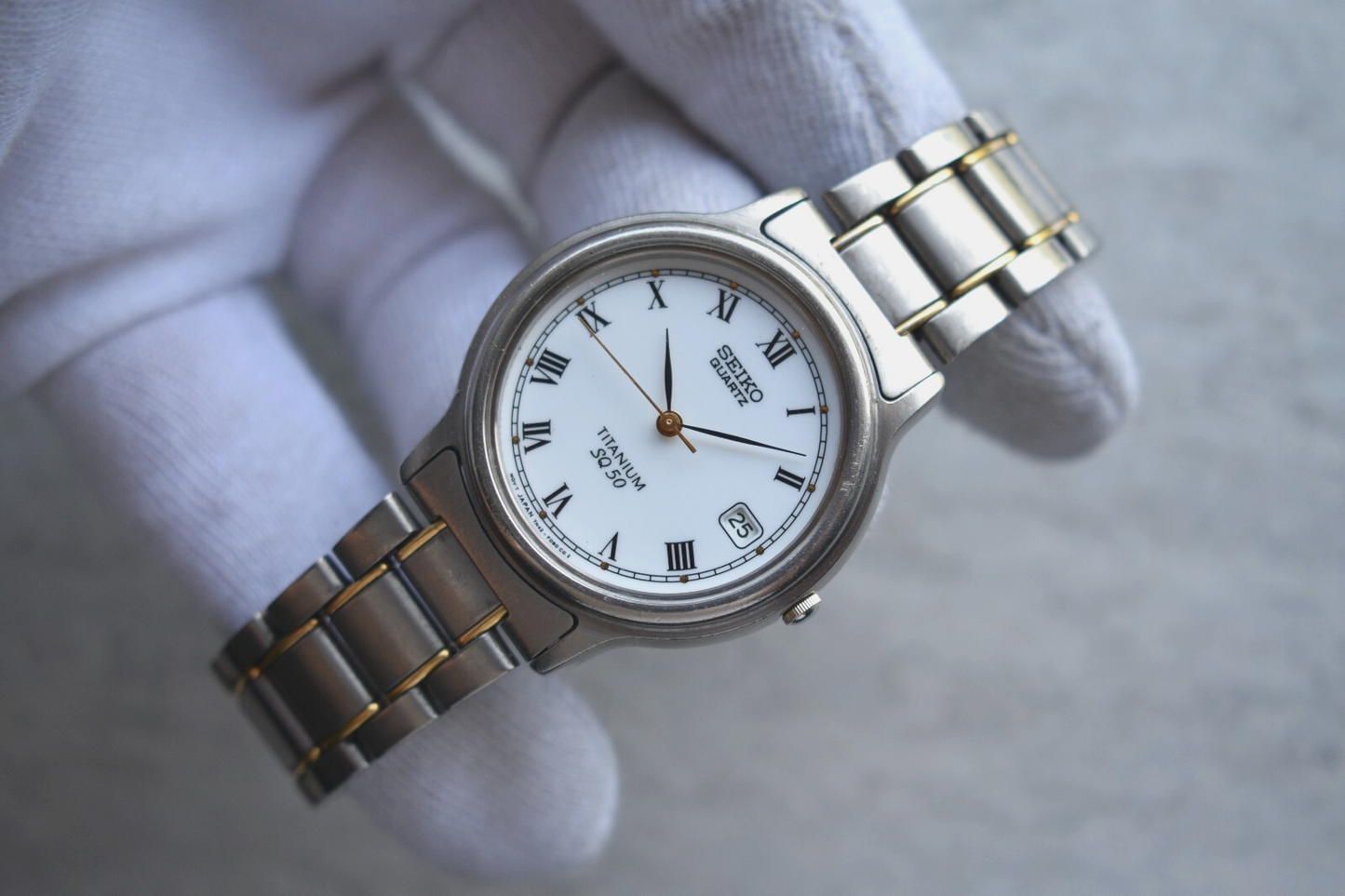 October 1990 Seiko Titanium Two Tone Day Date Men's Bracelet Rare Watch