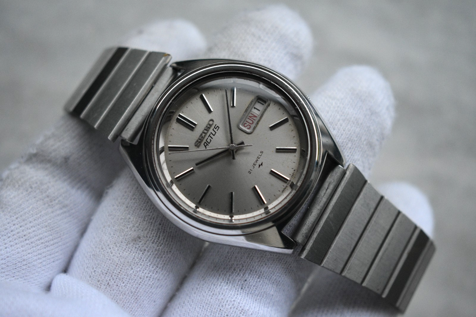 55ae9544-36ab-41db-b8ae-0a251d168e74