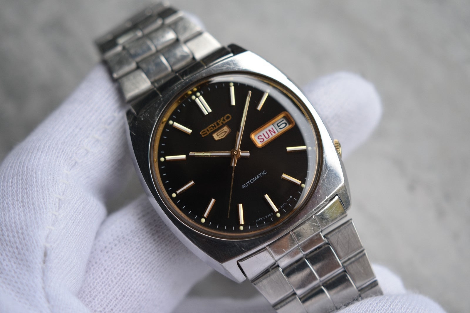 743dd9af-4fa1-470e-a3c4-1f143ddfd073