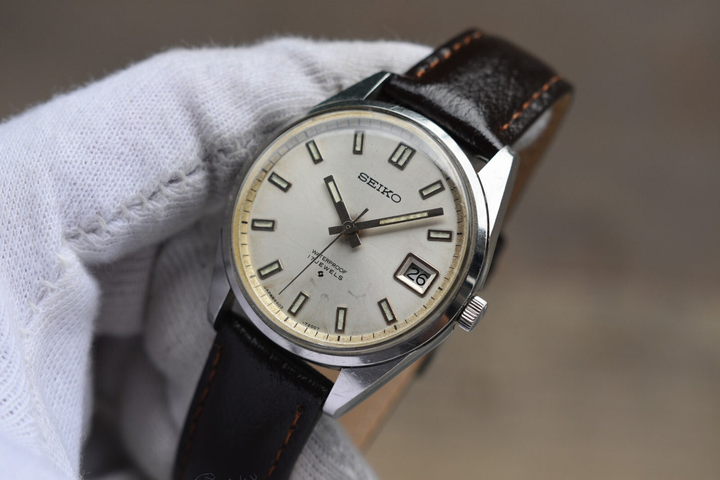 March 1970 Rare Vintage Seiko Date Mechanical Sunburst Dial Leather Dress Watch